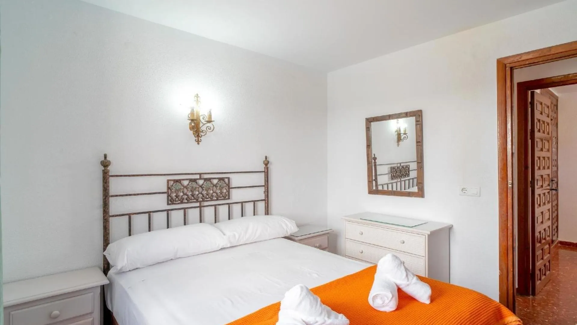 Apartment Ferienwohnung Fuer 6 Personen Ca 90 Qm In Nerja, Andalusien Costa Del Sol Spain