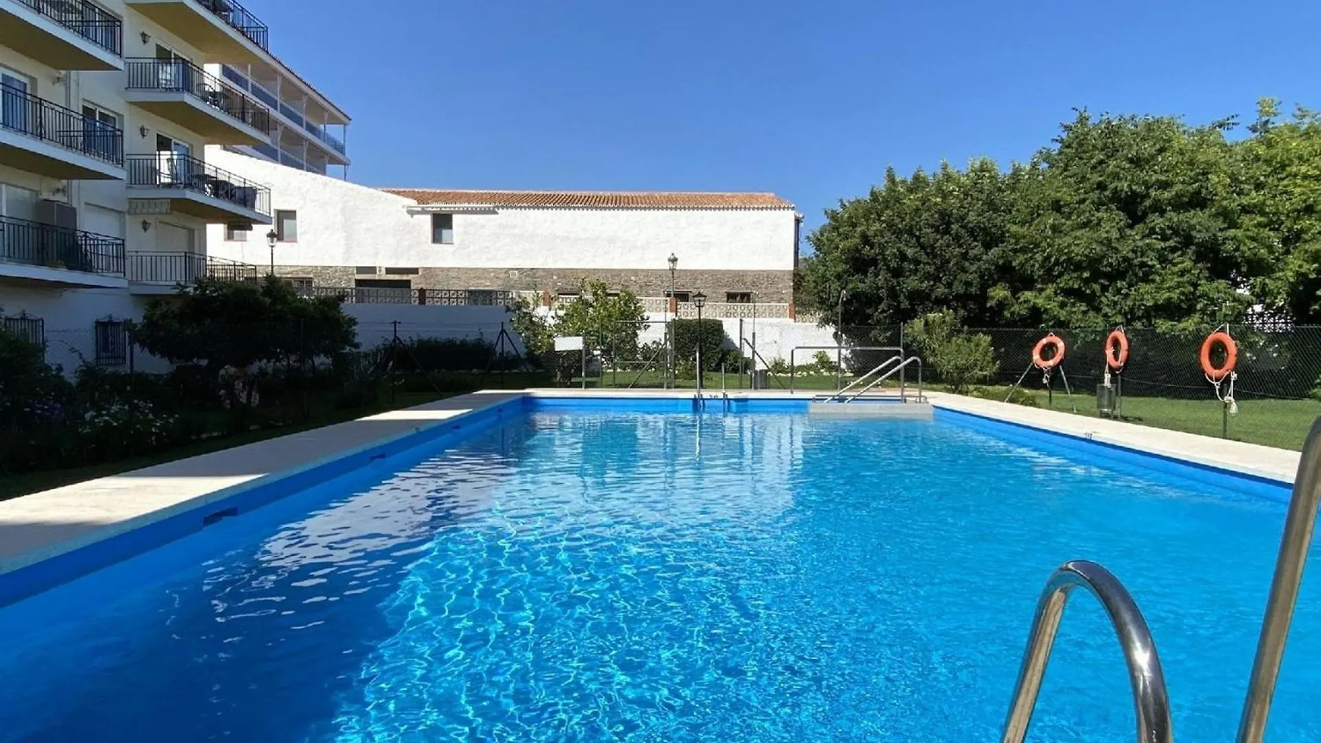 Apartment Ferienwohnung Fuer 6 Personen Ca 90 Qm In Nerja, Andalusien Costa Del Sol